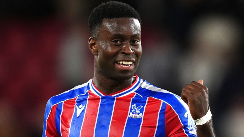 Marc Guehi: el capitán del Crystal Palace le dice al club que ya no tendrá conocimiento de un nuevo contrato y que puede perder el tiempo el próximo año, dice Oliver Glasner