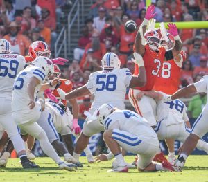 Giro muerto | SMU sigue excelente en ACC con descubrimiento sobre Clemson