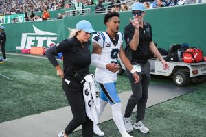 Giro muerto | El mariscal de campo de los Panthers, Bryce Young (tobillo), se pierde la prueba otra vez