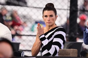 Danica Patrick deja caer una reacción de dos avisos sobre los comentarios de Donald Trump sobre su reunión con Vladimir Putin