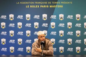 “Tienen que implementar algo”: Carlos Alcaraz exige cambios mientras redobla sus quejas sobre el calendario ATP en el Masters de París