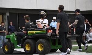 Giro muerto | El mariscal de campo de Missouri Beau Pribula (pierna) fue eliminado en la derrota en Vanderbilt
