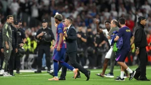 Técnico del Barcelona develó lo que pasó con Lamine Yamal en el Clásico: “La atmósfera del Bernabéu lo afectó” | Carrying Data Spain
