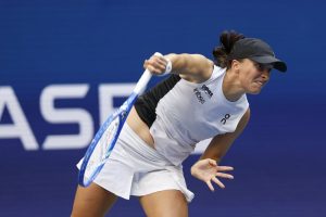 Giro muerto | Resumen de la WTA: Iga Swiatek comienza sólidamente en las Finales de la WTA