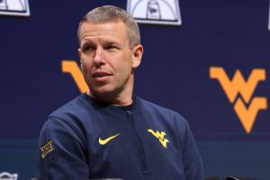 Giro muerto | Campbell le ofrece a Virginia Occidental una oportunidad, pero los montañeros siguen adelante