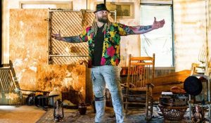 “¿Te imaginas esa discusión?” – El ex escritor de la WWE dice que le hubiera encantado ver a Bray Wyatt conocer a Charles Manson (Desconocido)