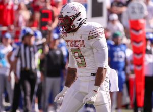 Giro muerto | Texas A&M y Texas Tech producen pisos en la encuesta de AP luego de ganar el Top 25
