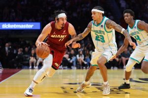 Giro muerto | La frágil defensa de los Hornets también podría ser una cura para eliminar a los Lakers