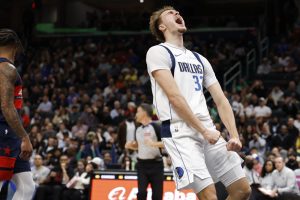 Giro muerto | Cooper Flagg se enfrenta a una gran prueba cuando los Bucks llegan a Dallas