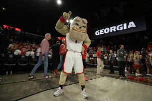 Giro muerto | Georgia hace un ataque equilibrado para vencer a Florida A&M por 30