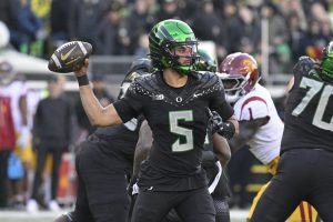 Giro muerto | El No. 6 Oregon busca enfrentarse a su acalorado rival Washington