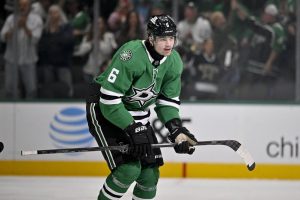 Giro muerto | Stars D Lian Bichsel lesionado contra Senadores