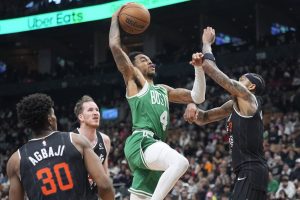 Giro muerto | Los Celtics superan a los Raptors y acumulan el quinto lugar consecutivo