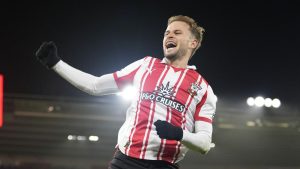 Aspectos destacados de la EFL: Coventry se mantuvo mientras Middlesbrough acortaba distancias en la cima; Southampton obtiene