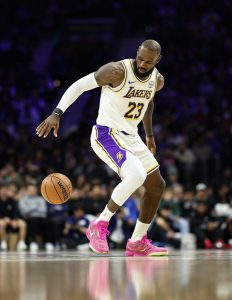 Giro muerto | Lakers y Spurs se enfrentan en la semifinal de la Copa Oeste de la NBA