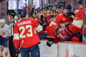 Giro muerto | Panthers chocan con Gigantic en el primer día de cuatro deportes