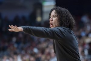 Giro muerto | Youth Lope destaca el primer campamento de Kara Lawson en EE. UU.
