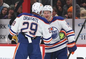 Giro muerto | Leon Draisaitl, del Oilers, se convierte en el primer alemán en colocar 1.000 facetas