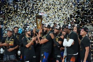 Giro muerto | Artículo: Los Knicks ya no pueden colgar la pancarta por el título de la Copa de la NBA