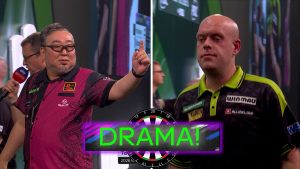 Campeonato Mundial de Dardos: Mitsuhiko Tatsunami gana la primera victoria contra MVG