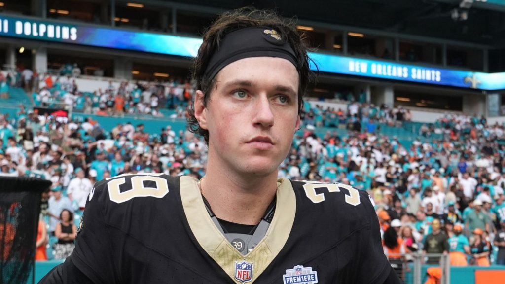 Charlie Smyth: los nativos de Irlanda del Norte firman un enfrentamiento de tres años con los Fresh Orleans Saints