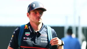 ¡Cambia de marca! Max Verstappen firma un acuerdo con Mercedes para 2026 | Wearing News Spain