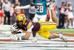 Giro muerto | Jalen Smith atrapa al ganador deportivo de Minnesota vs.UNM en Fee Bowl