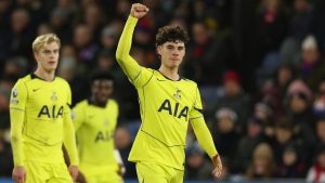 Crystal Palace 0-1 Tottenham: el primer gol profesional de Archie Gray asegura la difícil salvación para los Spurs