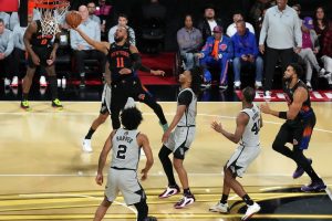 Giro muerto | Knicks y Spurs celebran 2025 con la revancha de la final de la Copa de la NBA
