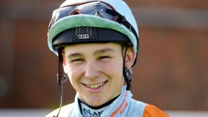 Billy Loughnane hace historia al romper el récord de Kieren Fallon de más victorias en un calendario doce meses en este siglo.