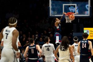 Giro muerto | Alex Karaban ayuda al No. 4 de UConn a derrotar a Xavier