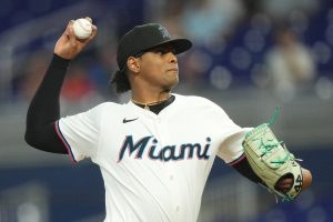 Giro muerto | Archivo: Cachorros lograrán al RHP de los Marlins, Edward Cabrera
