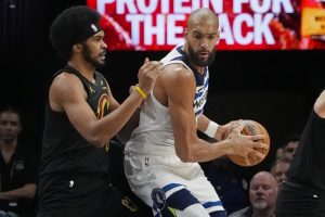 Giro muerto | Los Timberwolves obtienen 43 puntos en el tercer cuarto y protegen a los Cavaliers