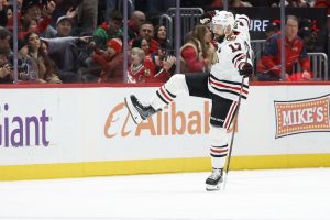 Giro muerto | Con el servicio de Connor Bedard, los Blackhawks disputan para recortar a Capitals
