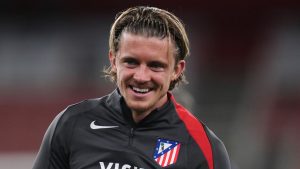 Noticias del cambio de Conor Gallagher: Tottenham llega a un acuerdo por el mediocampista en medio de la afición del Aston Villa