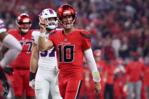 Giro muerto | Documento: QB suplente de los Texans, Davis Mills, disponible contra los Steelers