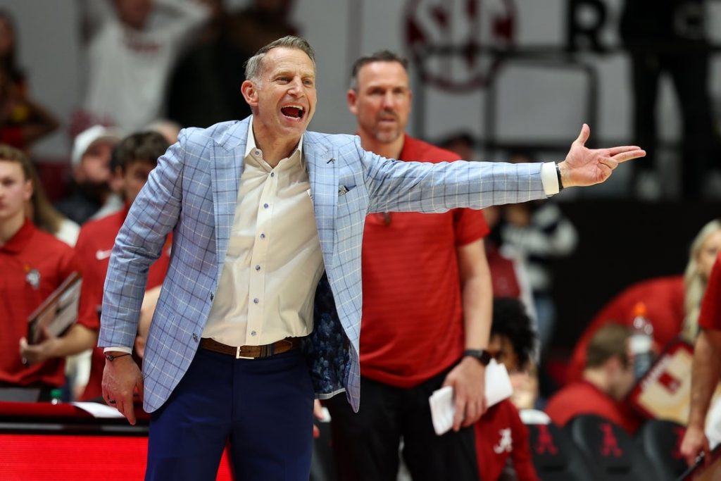 Giro muerto | Desdichado por el juego del No. 18 Alabama, el entrenador busca un ungüento en Omit. Divulgar
