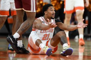 Giro muerto | Clemson, número 22, se prepara para un proyecto ansioso frente a Miami