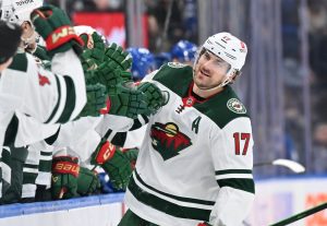 Giro muerto | El primer triplete de Marcus Foligno lleva a Wild ante Maple Leafs