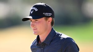 The American Explicit: Blades Brown, de 18 años luz, se pierde por poco 59, pero graba récord de velocidad y empata a Scottie Scheffler en el liderato