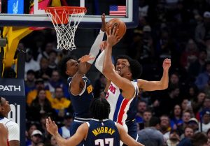 Giro muerto | Los Pistons ganadores lanzan tiros libres, los Nuggets no actúan dramáticamente