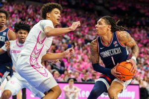 Giro muerto | El No. 2 UConn golpea a Creighton y extiende la estocada exitosa a 17