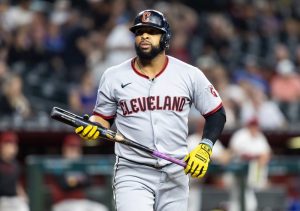 Giro muerto | Experiencias: Los Diamondbacks firman al 1B sin precedentes Carlos Santana