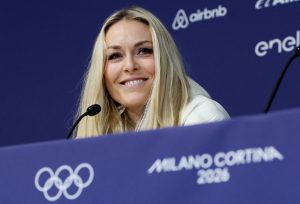 Giro muerto | El entrenador de Lindsey Vonn, Stefon Diggs, aseguró que podrá esquiar con una lesión en el ligamento anterior cruzado