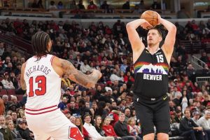 Giro muerto | Los Nuggets superan a los Bulls con un sólido cuarto cuarto