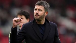 Michael Carrick: Es posible que las victorias no presionen al Manchester United para que haga un nombramiento directivo ahora, dice Gary Neville