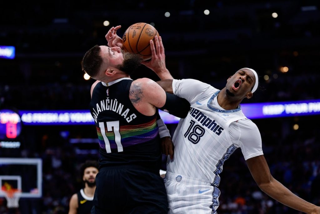 Giro muerto | Nikola Jokic logra un triple-doble para que los Nuggets superen a los Grizzlies