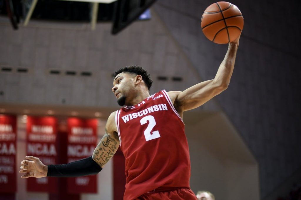 Giro muerto | Wisconsin ataca al Michigan Negate número 10 y derriba a un enemigo más del top 10