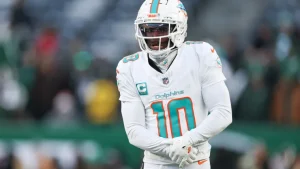 El ranking de los seis mejores destinos para Tyreek Hill tras ser cortado por Miami Dolphins | Wearing Files Spain