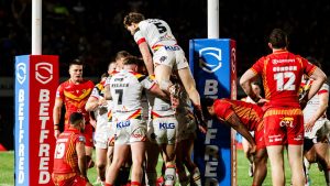 Gran Liga: Bradford Bulls supera a los Catalans Dragons en su primera caja fuerte en casa en 12 años